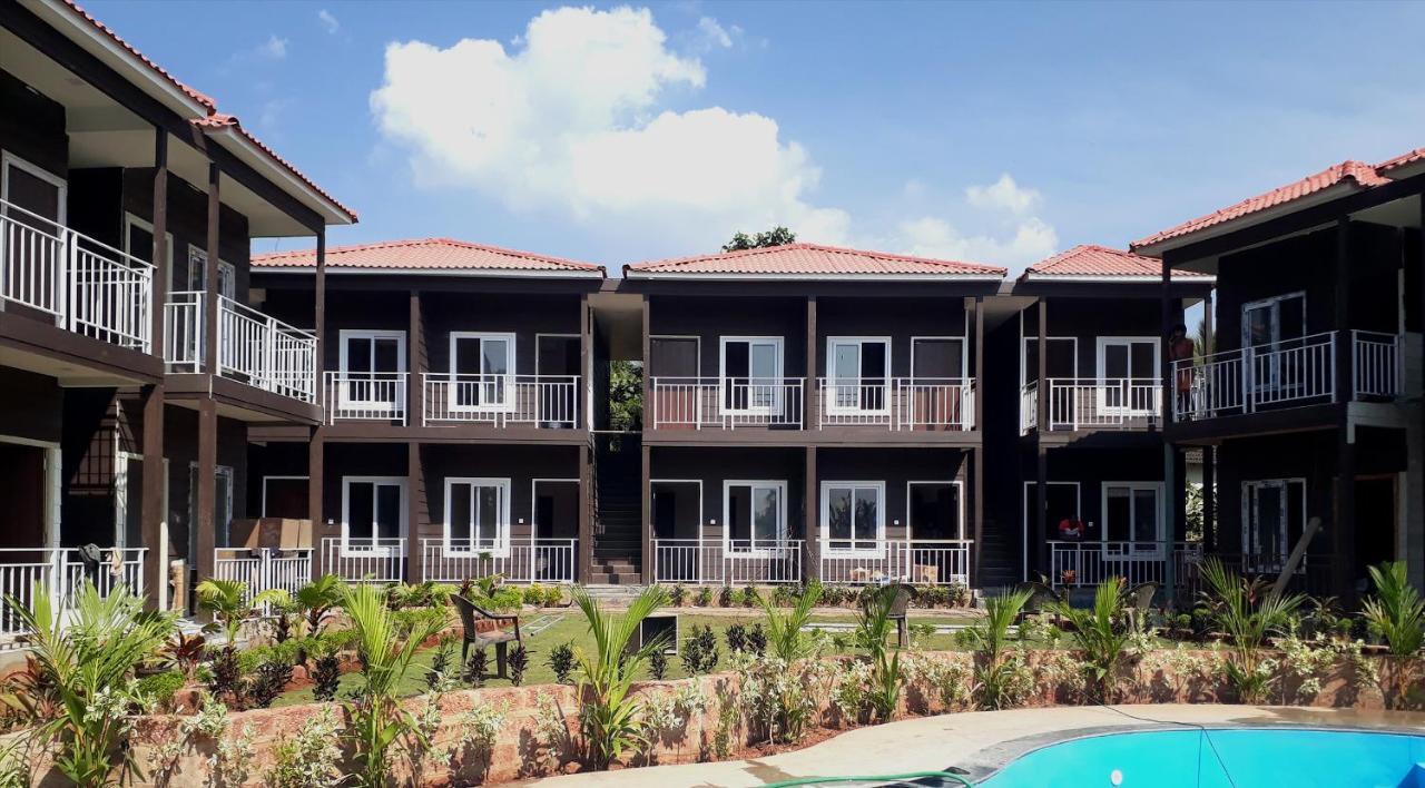 Aurum Resorts Morjim Ashvem Beach Exterior foto